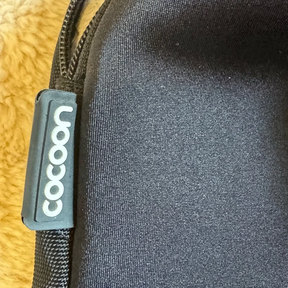 ➡️Cocoon black laptop bag